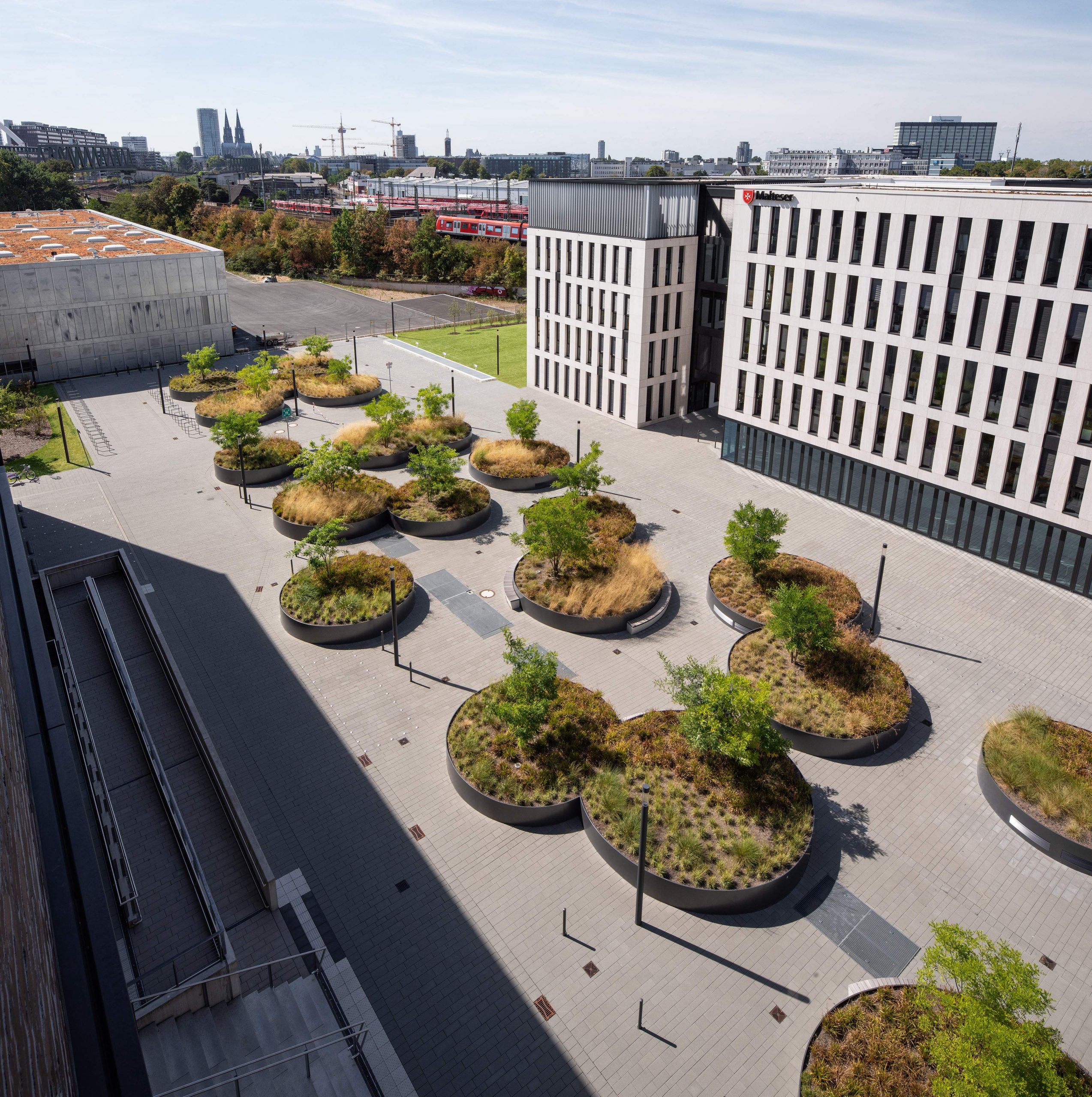 Equilo Köln Deutzer Feld