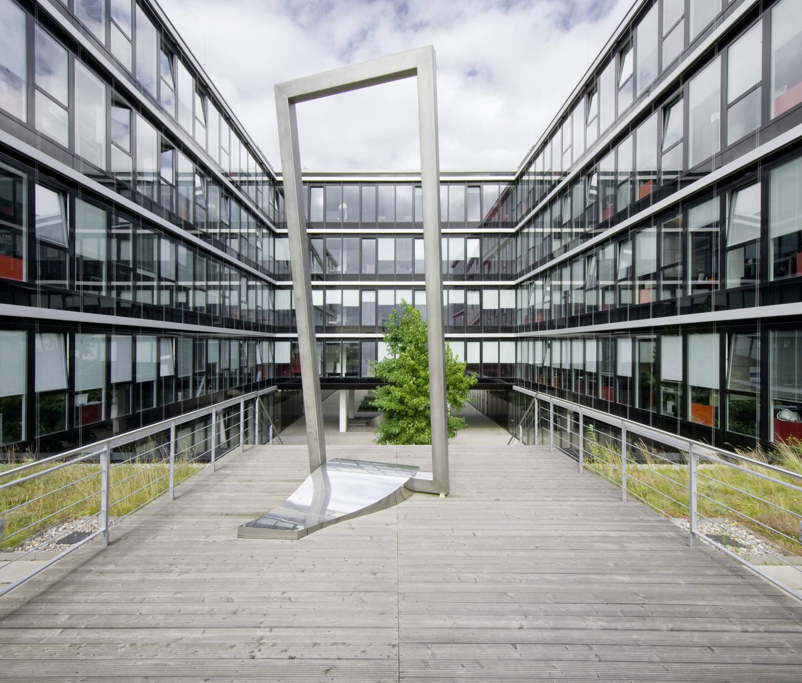 Bürogebäude Köln-Ossendorf – Fonds III, Köln