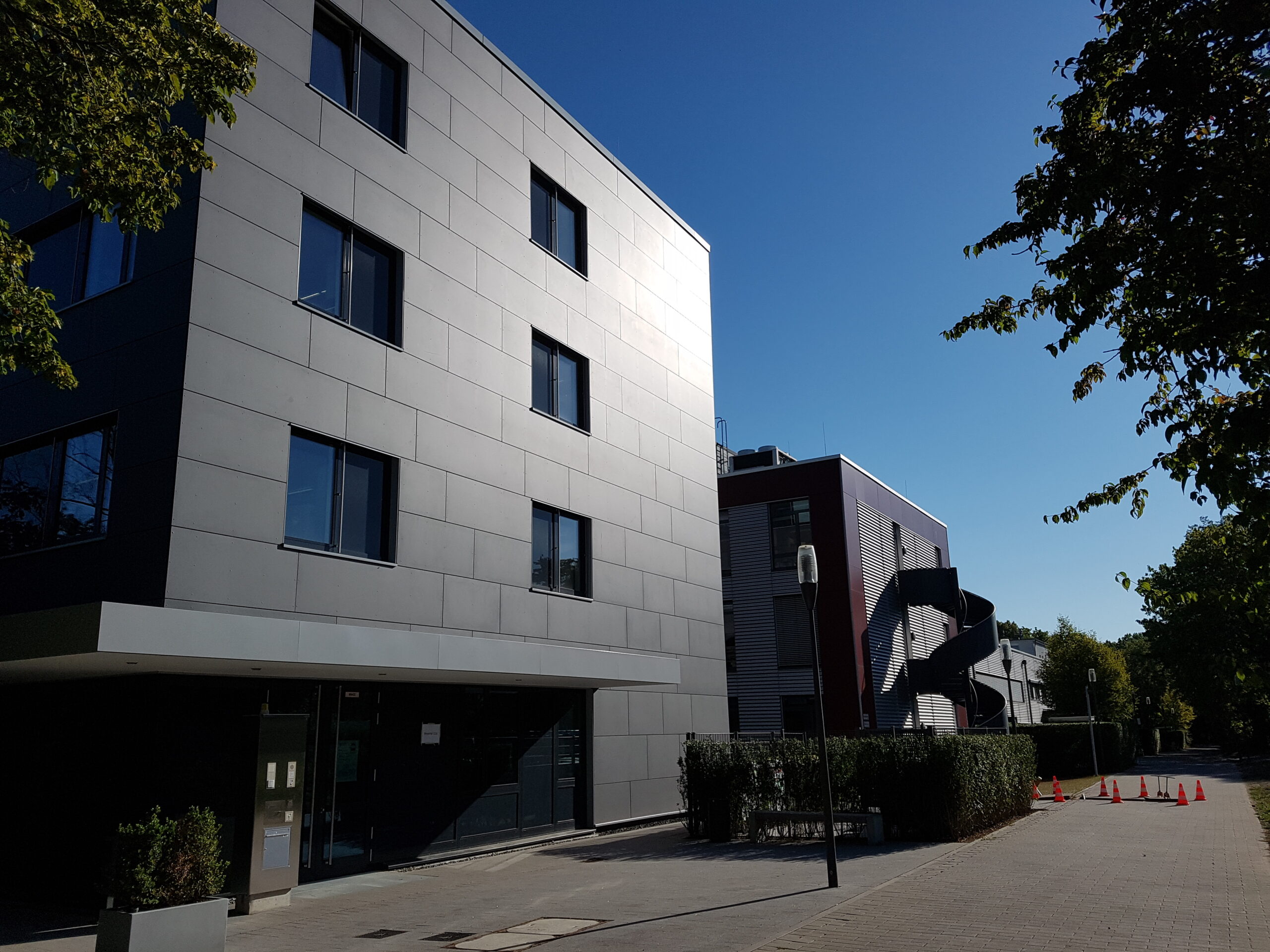 Neubau Verfügungsgebäude