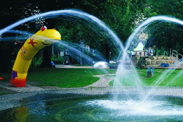 Fußgängerzone und Spielschlange Velbert