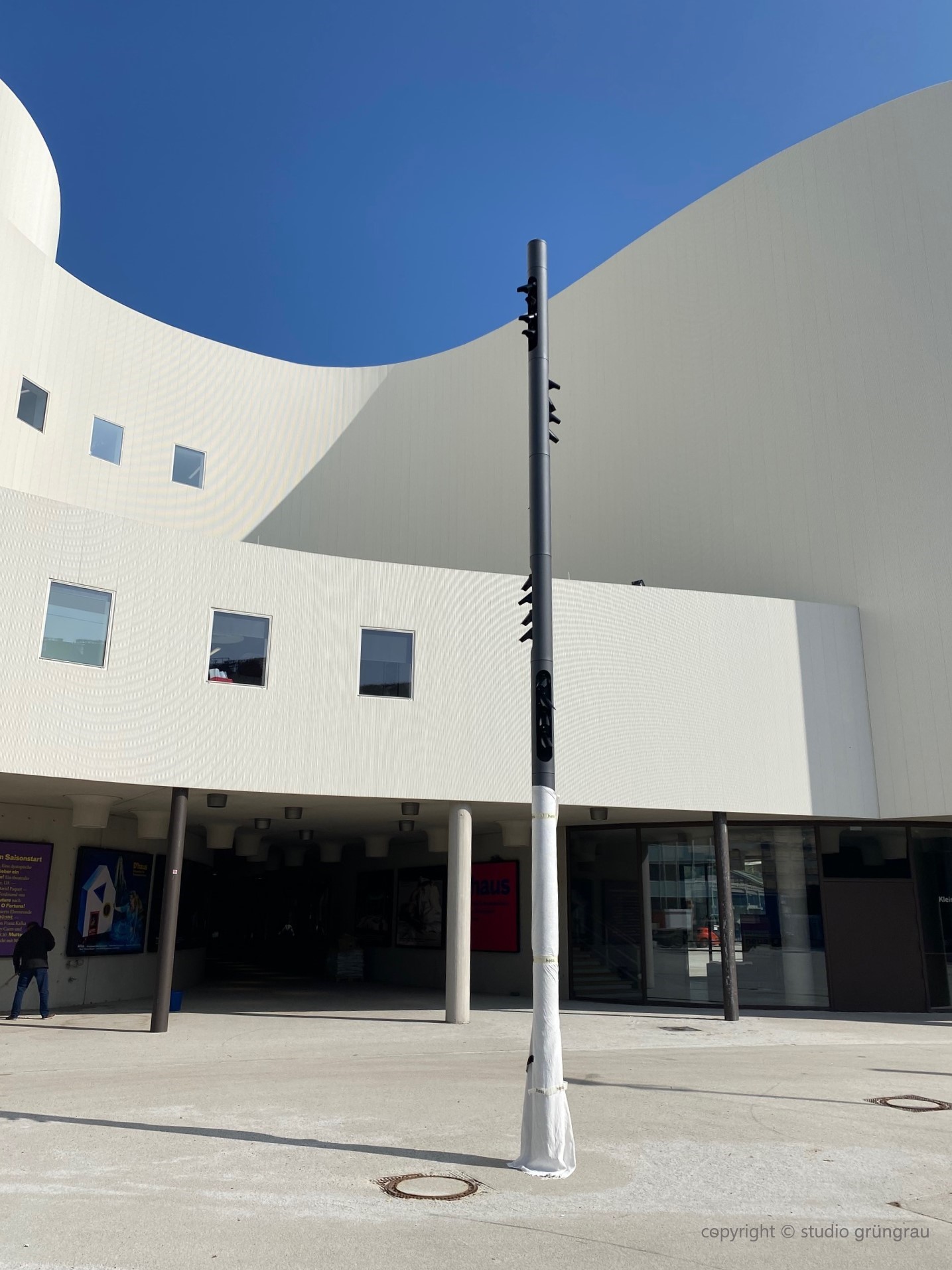 Gustaf-Gründgens-Platz